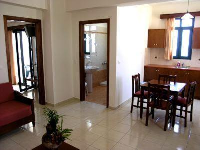 Roubini Apartments Фаласарна Екстер'єр фото